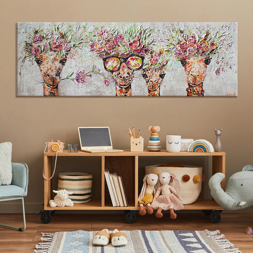 kunstdrucke auf leinwand modern Wohnzimmerszene mit dem Giraffenbild an der Wand