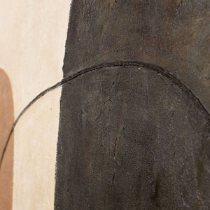 Abstrakte Leinwandkunst mit organischer Form in warmem Beigeton