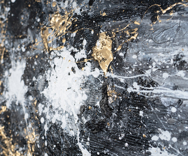 Abstraktes Leinwandbild mit Rahmen „Energie der Linien“ – monochrome Kunst mit Gold