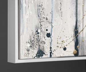 Abstraktes Leinwandbild mit Rahmen „Energie der Linien“ – monochrome Kunst mit Gold