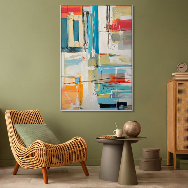Abstraktes Wandbild mit Struktur über Sofa im modernen Raum
