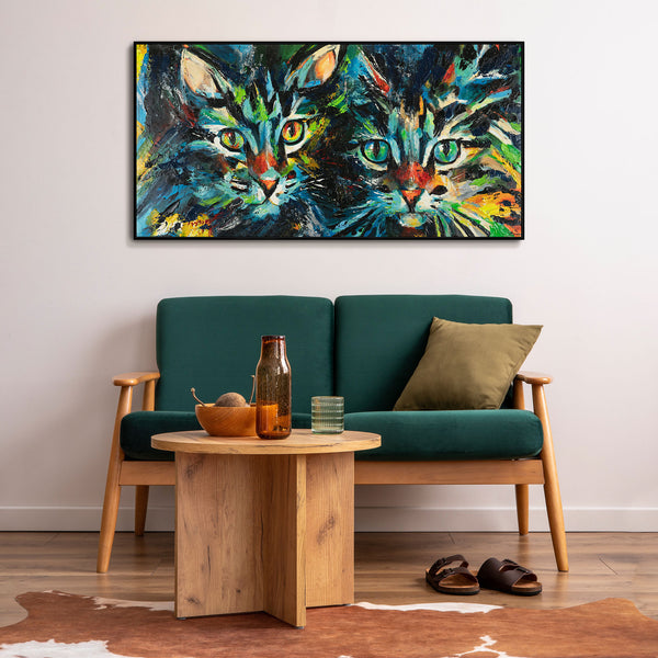 Abstraktes Katzenbild als Wanddeko im modernen Wohnzimmer