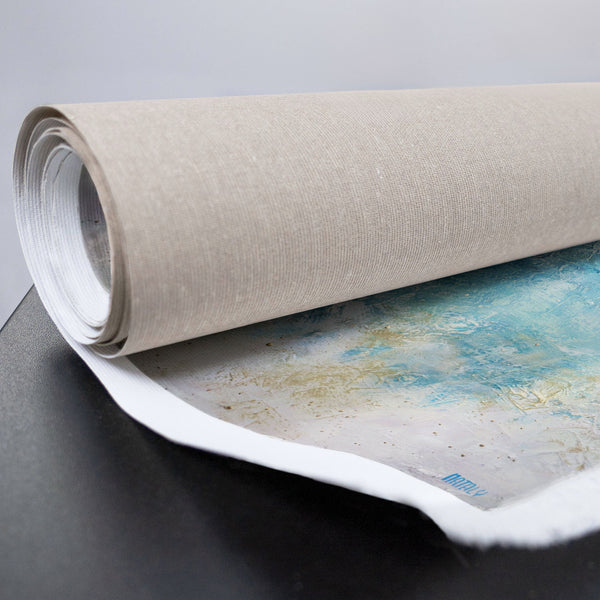 gerollte Leinwand mit türkis-violettem Farbverlauf